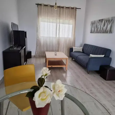 아파트 Abubilla House - Comfortable Home With Garden & Terrace In A Quiet Area Nazaret