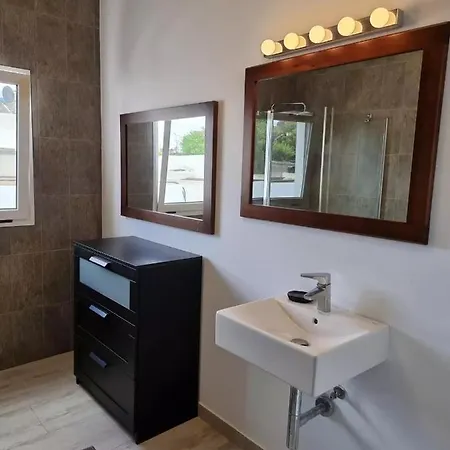 Abubilla House - Comfortable Home With Garden & Terrace In A Quiet Area 아파트 *