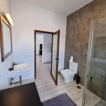 Abubilla House - Comfortable Home With Garden & Terrace In A Quiet Area 아파트 *