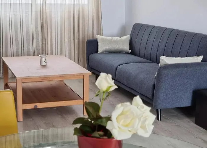 Abubilla House - Comfortable With Garden & Terrace In A Quiet Area Apartamento Nazaret