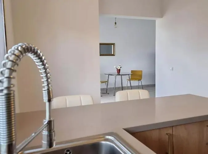 Abubilla House - Comfortable With Garden & Terrace In A Quiet Area Nazaret